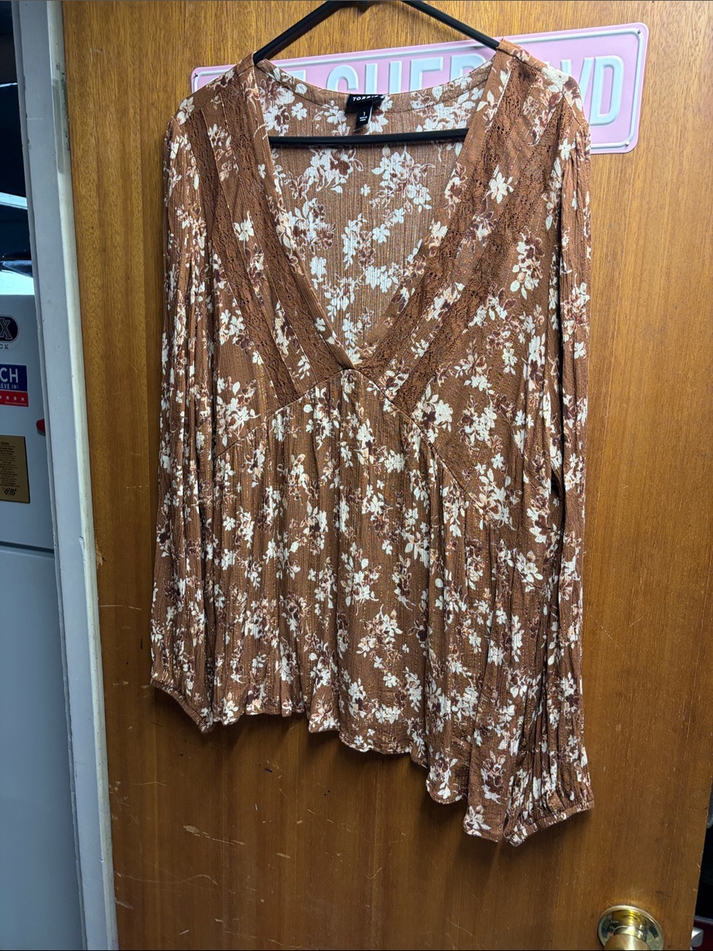torrid Brown Floral Lace-Trim V-Neck Long Sleeve Top size 1